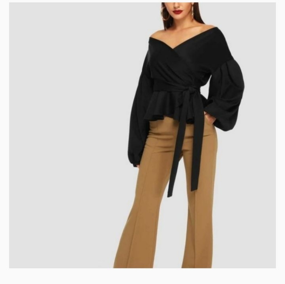 Gorgeous Puff Sleeve Tie Front Fashion Top! - Picture 3 of 4